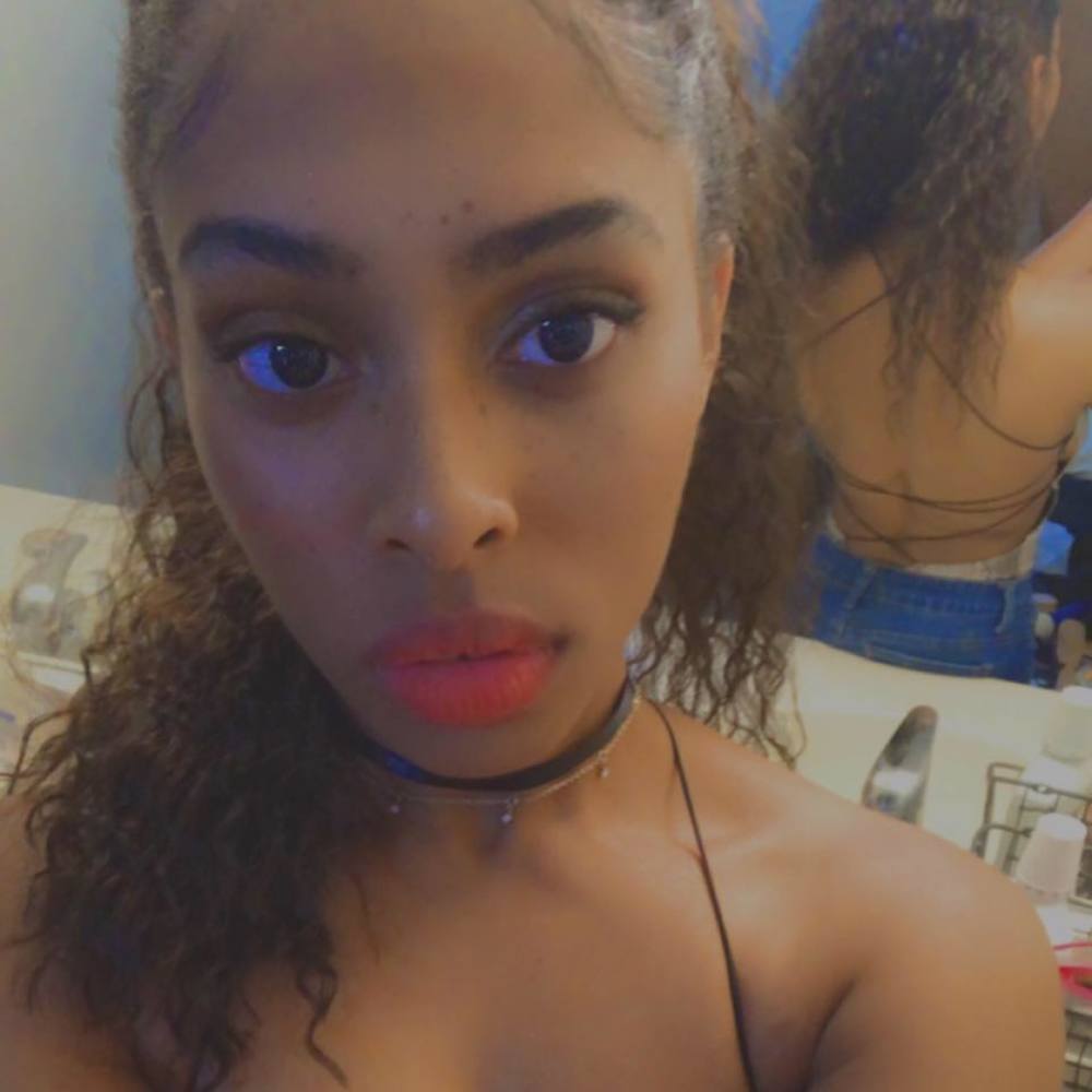 Meet your Posher, Taylor